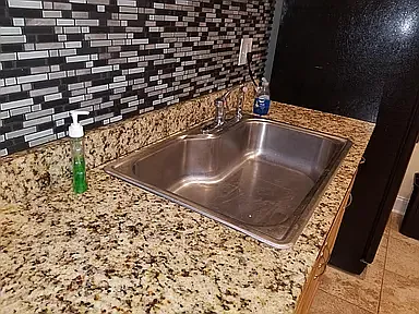 765 Fairfield Dr — Photo 3