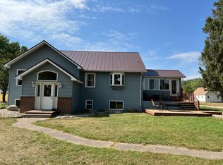 715 40th St SW, Danvers, MN 56231