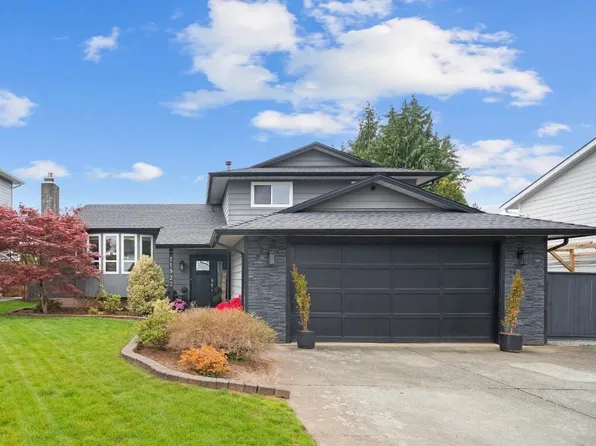 11923 194b St, Pitt Meadows, BC V3Y 1K3
