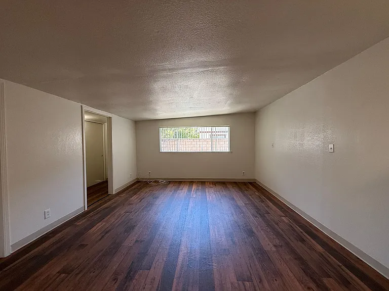 124 E Sunset Ave — Photo 6