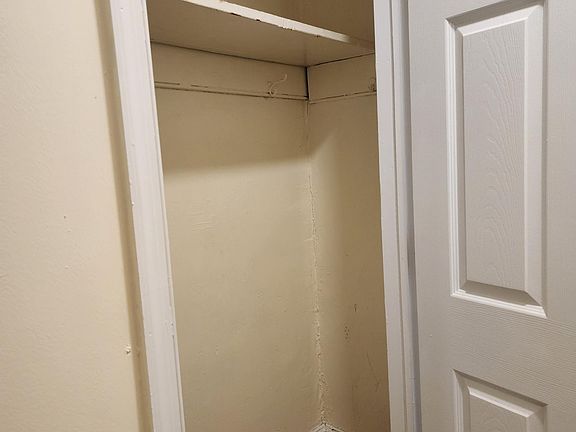 4th image of 4108 Brown St Floor 2