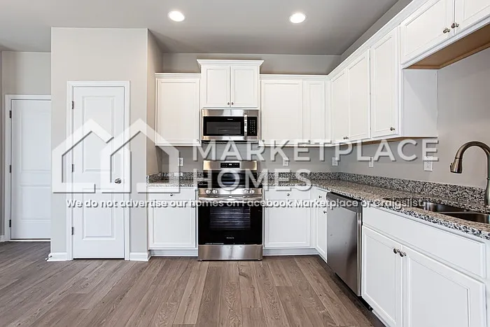 264 Miller Dr #L — Photo 9