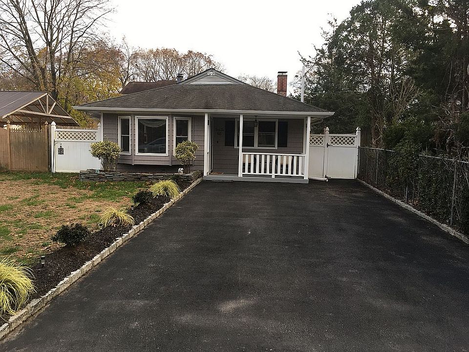 1st image of 66 Bedford Ave