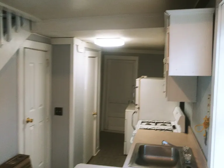 107 N 4th St #1 — Photo 2