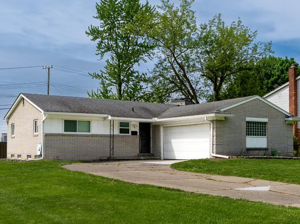 29105 Southgate Dr, Southfield, MI 48076