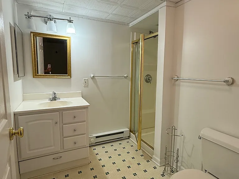122 Summer St — Photo 17