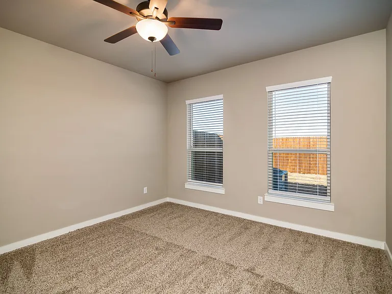 621 Fallow Dr — Photo 11