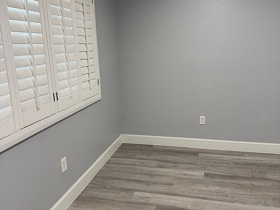 3rd image of 1117 Camino Del Rio