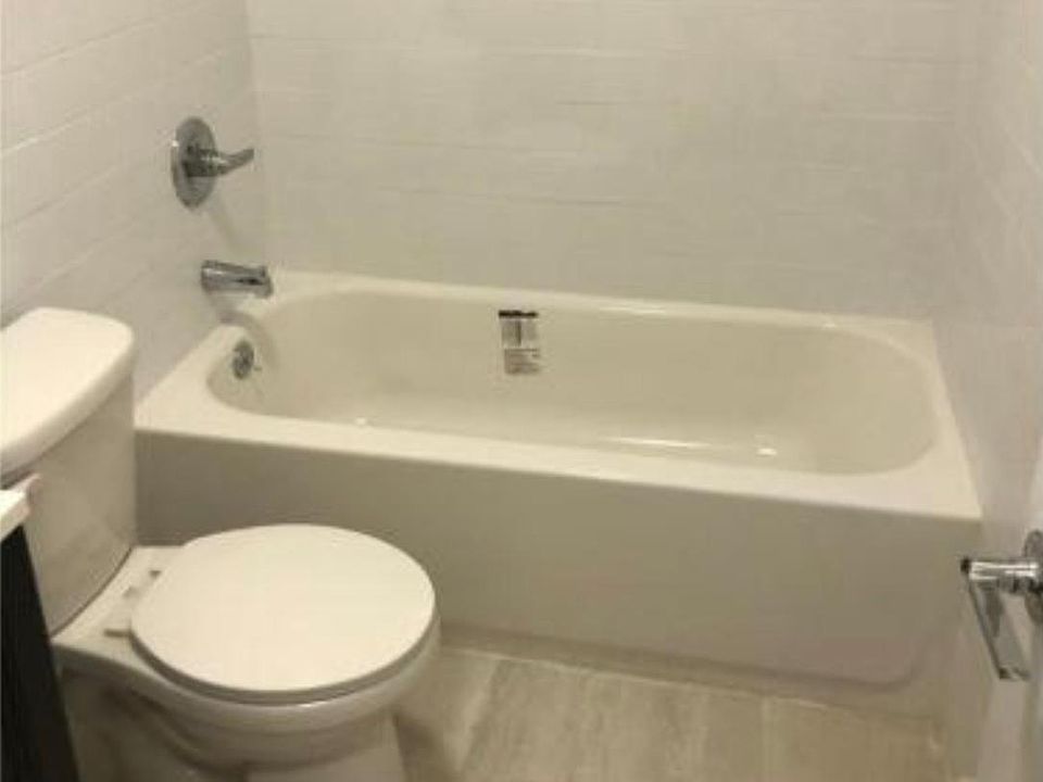 2nd image of 1100 Franklin Ave #2