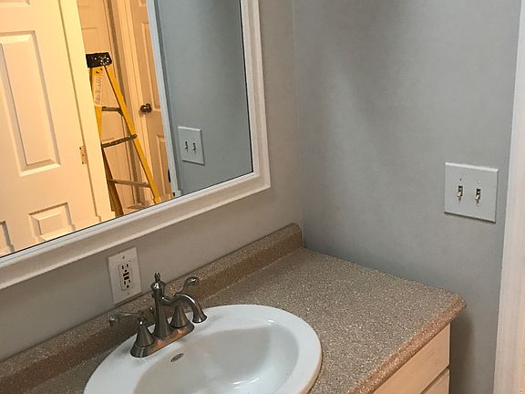 2nd image of 4672 Bradley Dr