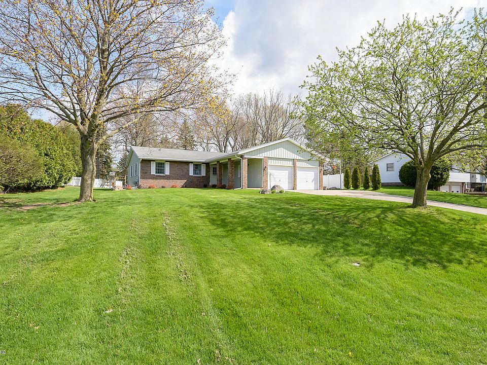 1st image of 2676 Greenland Ave