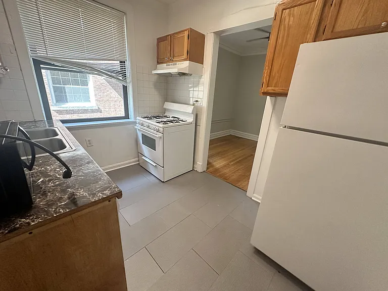 2228-38 Sherman Ave. / 803-809 Noyes St. — Photo 9