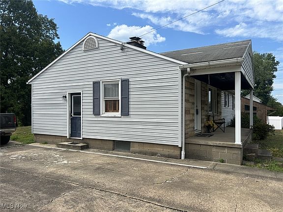 2nd image of 106 Hillcrest Dr