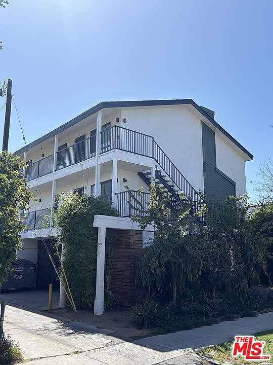 1st image of 1148 Stanley Ave