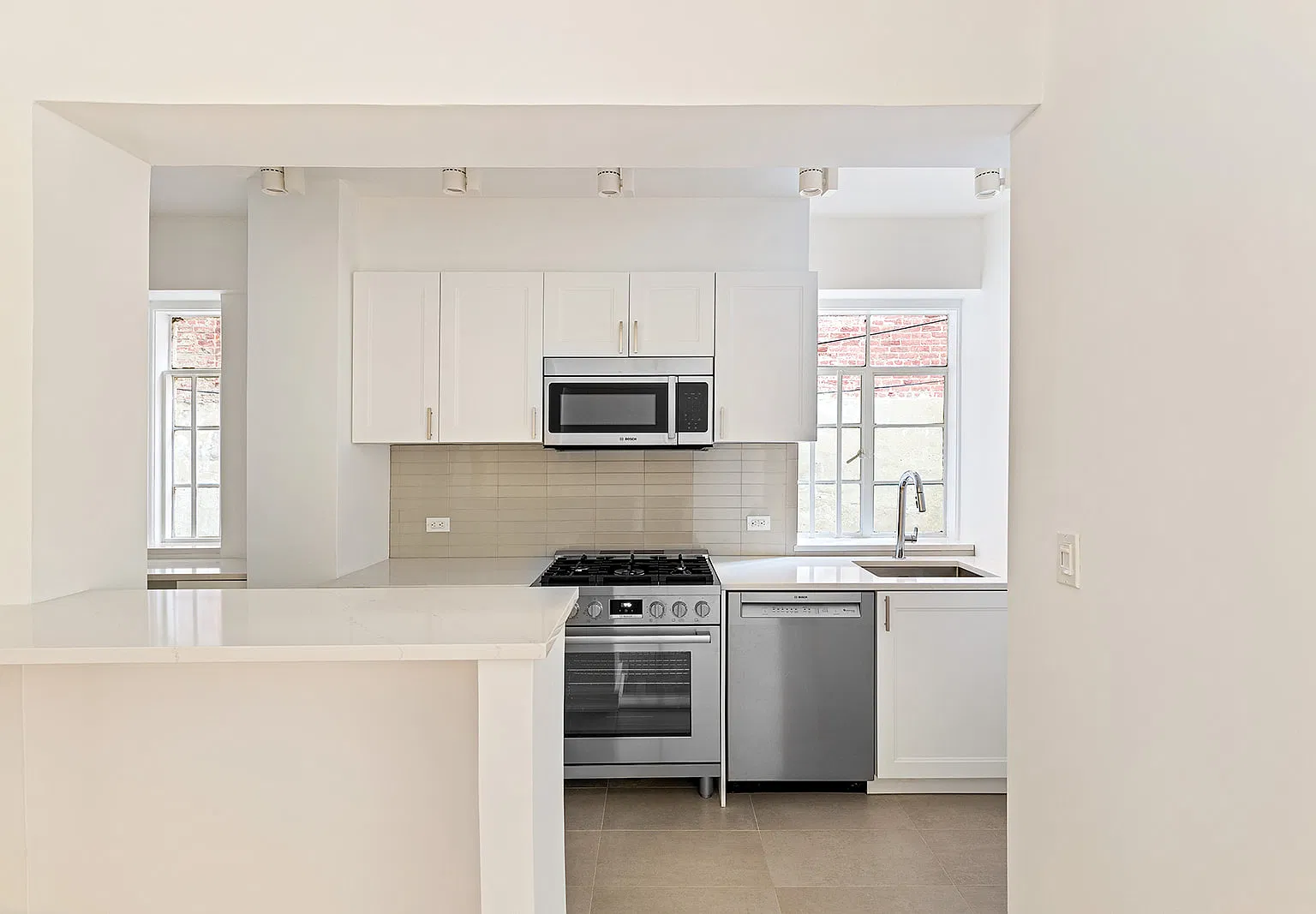 57 Montague Street — Photo 1