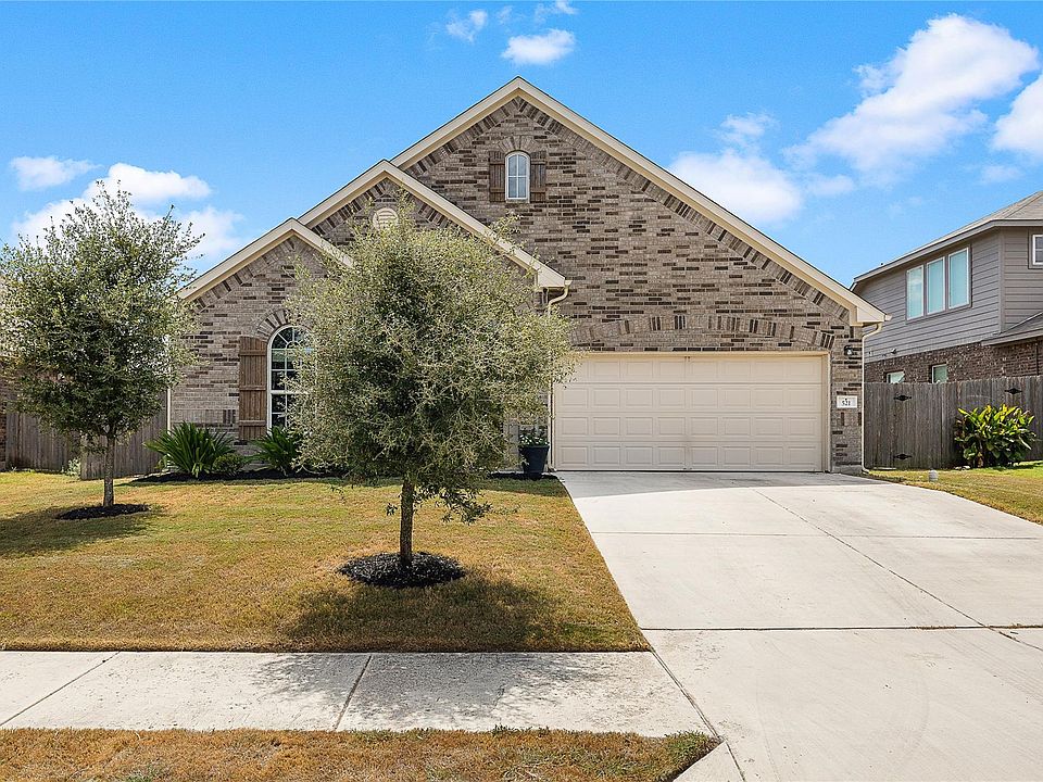 1st image of 521 Hendelson Ln