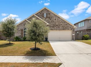 521 Hendelson Ln, Hutto, TX 78634