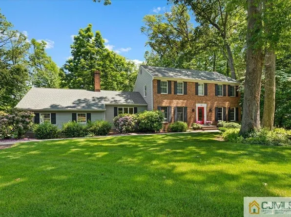 20 Beechtree Ln, Plainsboro, NJ 08536