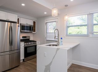 4913 Just St NE, Washington, DC 20019