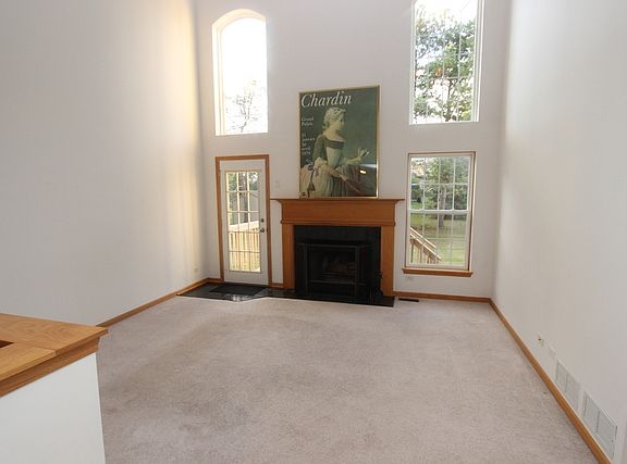5th image of 816 Twelve Oaks Pkwy