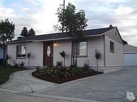 1st image of 204 Lang St