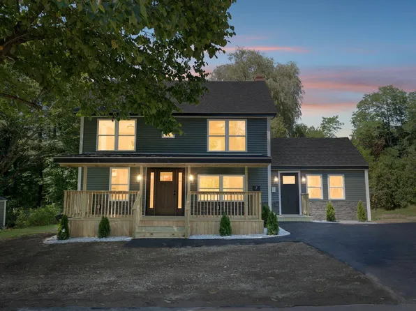 7 Farnsworth Street, Lisbon, ME 04250