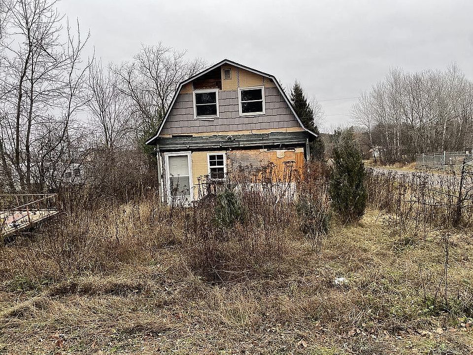 2nd image of 4284 2nd St