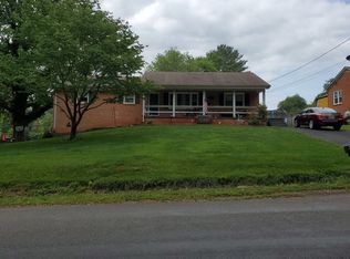 650 Indian Ridge Dr, Lynchburg, VA 24502