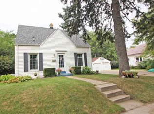 2575 S 77th St, West Allis, WI 53219