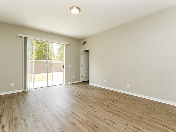 4th image of 3309 Downan Point Dr