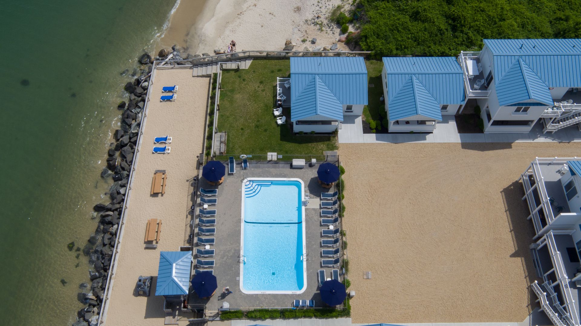 6 Soundview Dr Unit E, Montauk, NY 11954 Out East