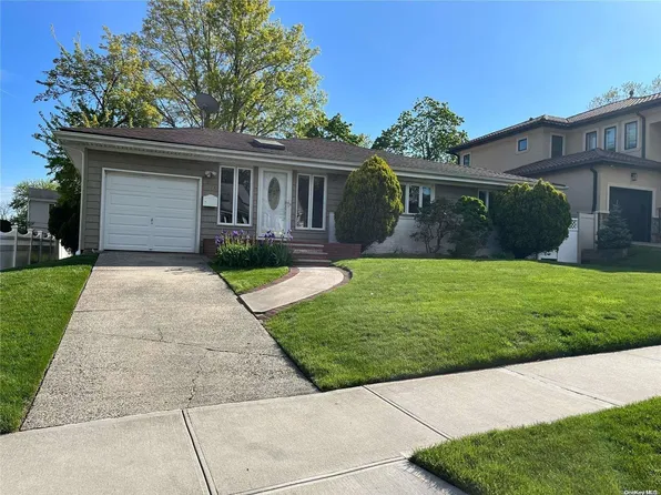 69-34 266th Street, Glen Oaks, NY 11004