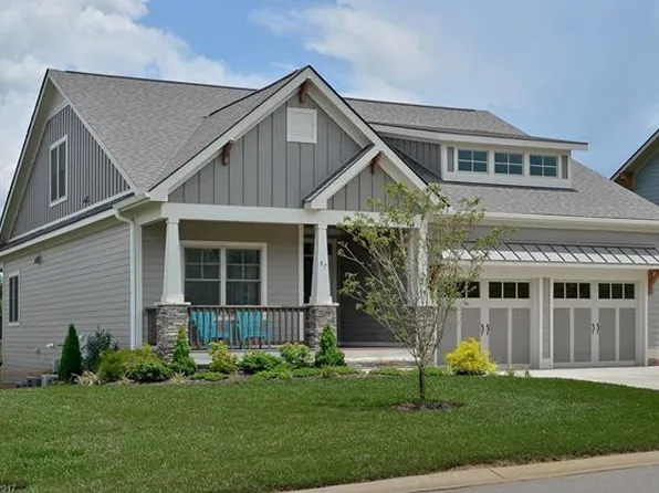 87 Birchbark Dr, Mills River, NC 28759