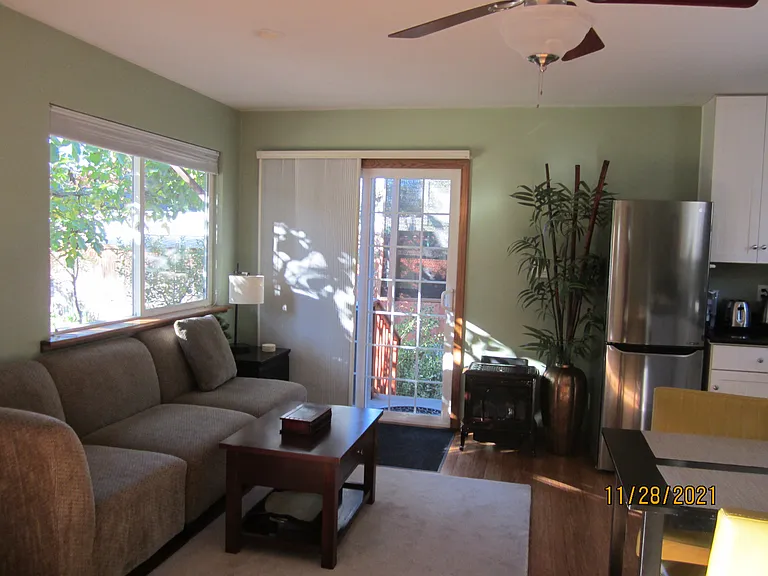 945 Wright St — Photo 15