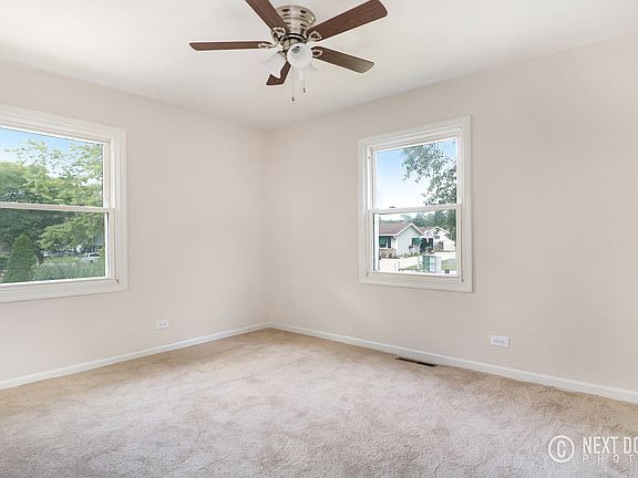 4th image of 380 Greenview Dr