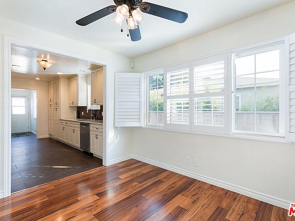 5th image of 1108 N Beachwood Dr