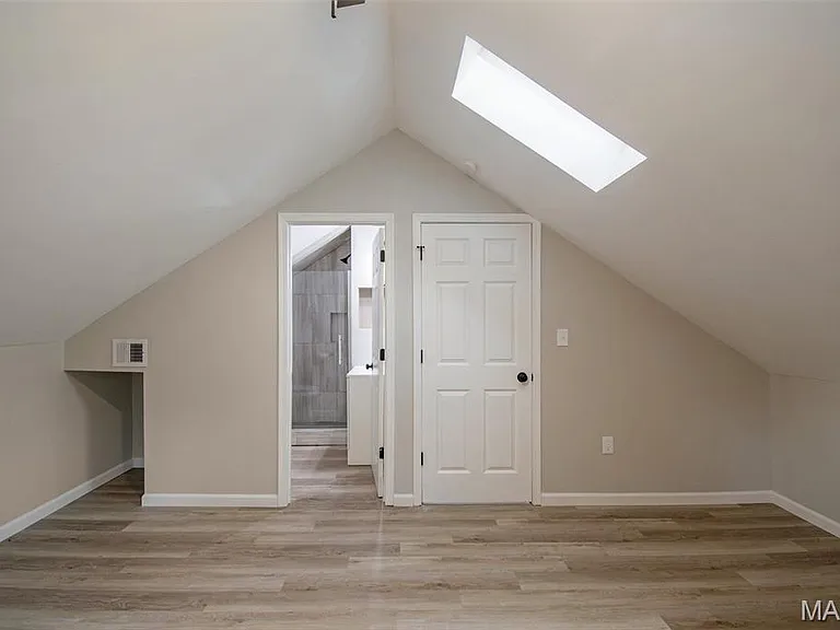 308 Madison Ave — Photo 8