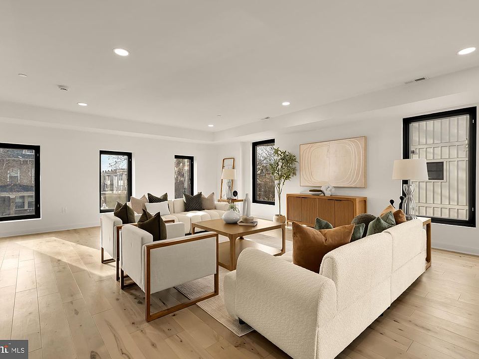 1st image of 641 Quebec Pl NW #2