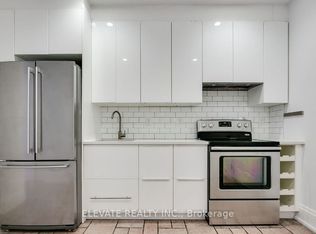 2 Abbs St #A, Toronto, ON M6K1M6
