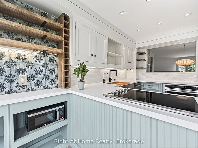 109 Brant St — Photo 21