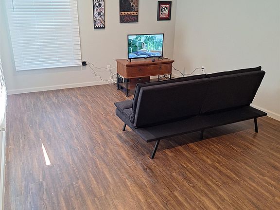 3rd image of 2312 Fincher Rd