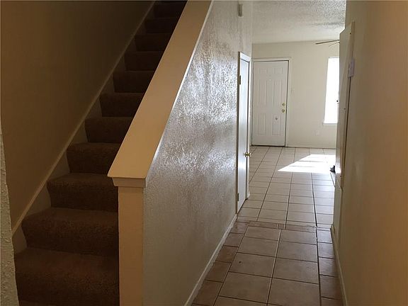 3rd image of 8525 Airport Fwy N Unit 200