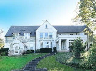 534 Pinewood Dr, Glencoe, IL 60022