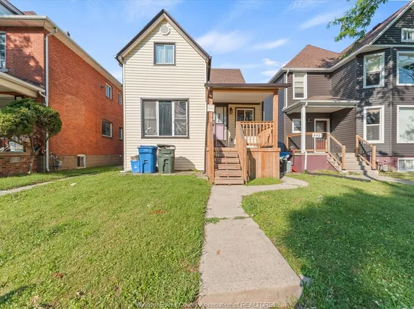 686 Church St, Windsor, ON N9A 4T4