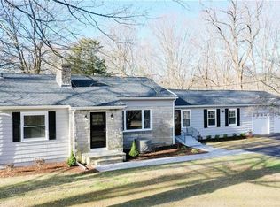 508 Amity Rd, Woodbridge, CT 06525