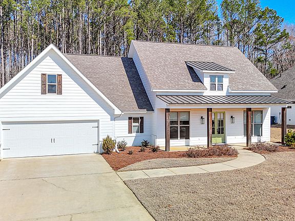 2nd image of 637 Wild Horse Ln