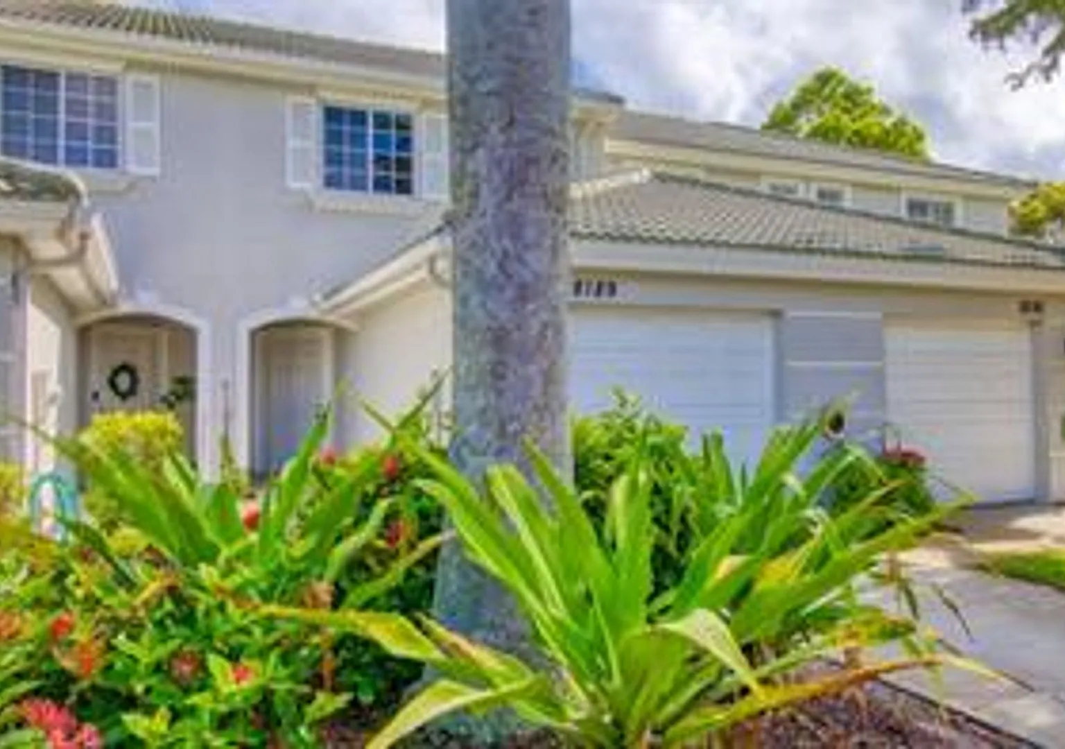 2 bedroom 2.5 bathroom Townhome in Cypress Landing — Photo 1