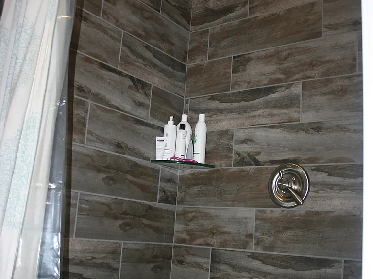 1407 Poplar St — Photo 38
