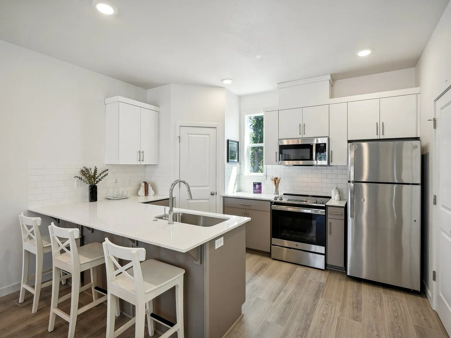 Holmes Park Townhomes — Photo 2