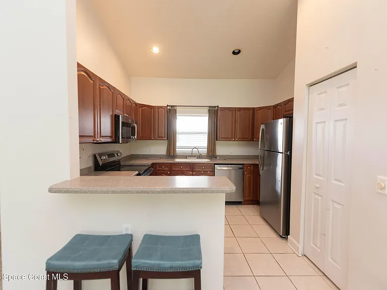 180 Portside Ave #201 — Photo 7